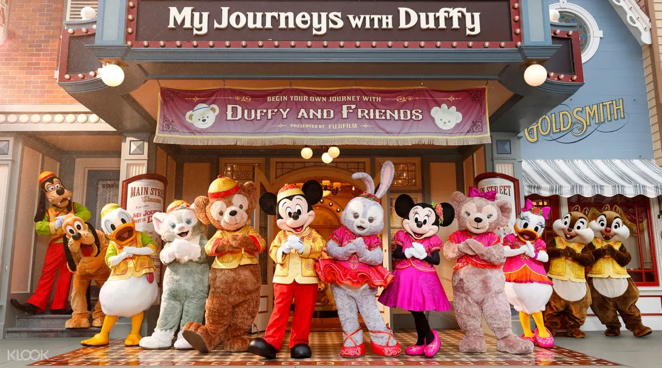 Hong Kong Disneyland Ticket With Shared Bus Transfer From Kowloon To Disneyland Or Ngong Ping 360 Combo Package Klook Us